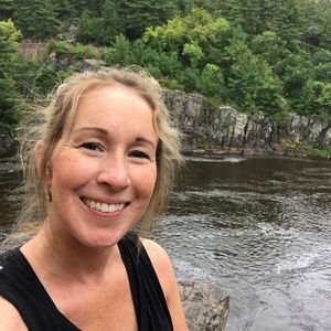 Meet your Posher, Maria